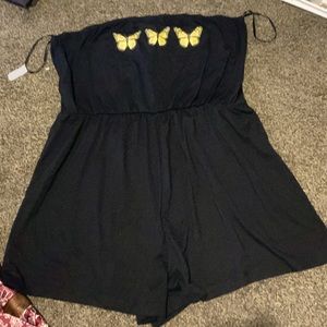 Romper never worn. Sleeveless. Size Xl.
